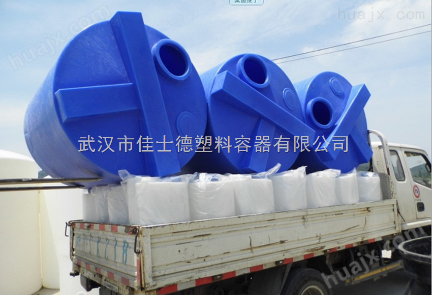 湖北武汉2吨塑料加药箱厂家