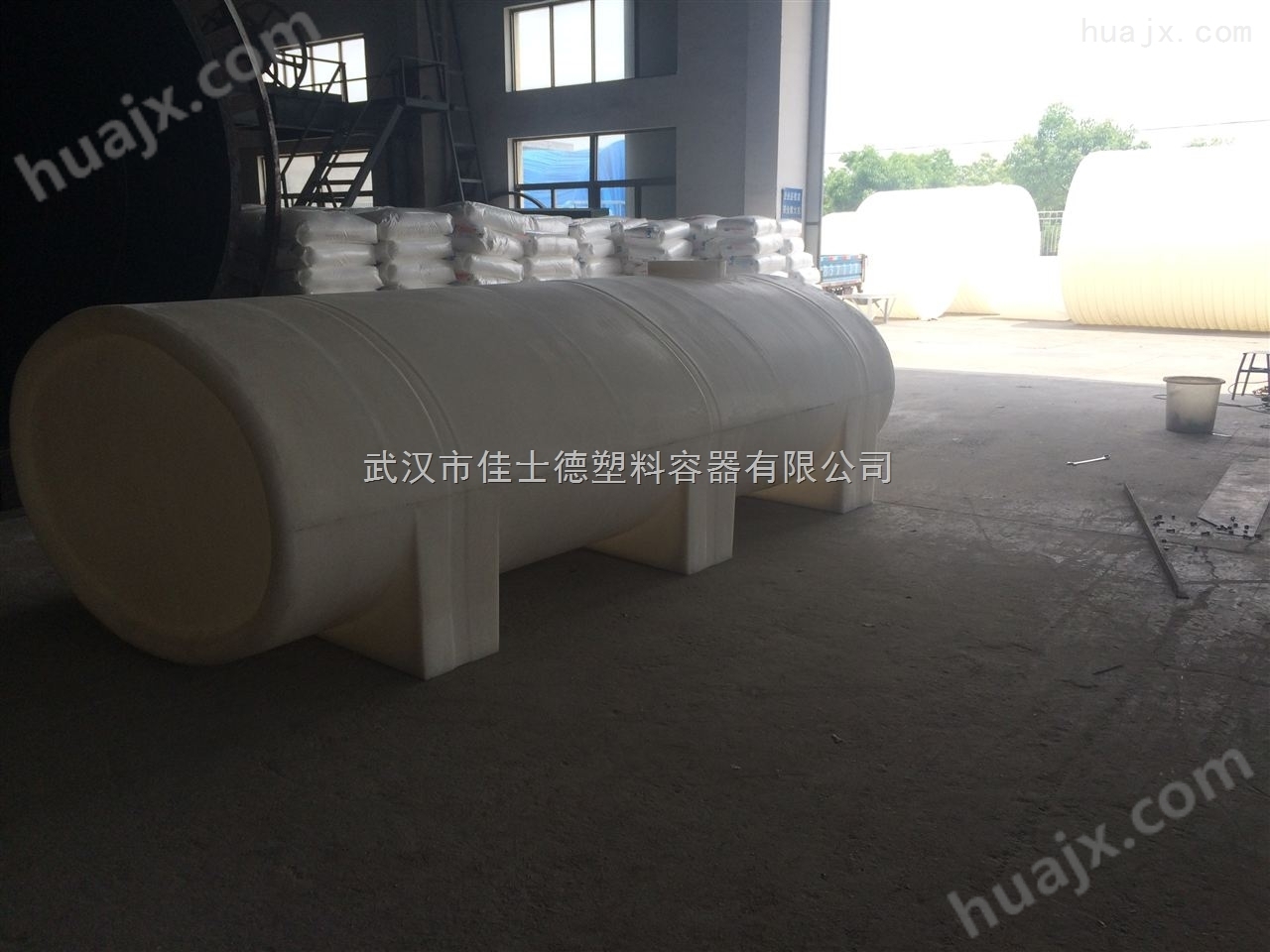 武汉市10吨卧式水箱厂家